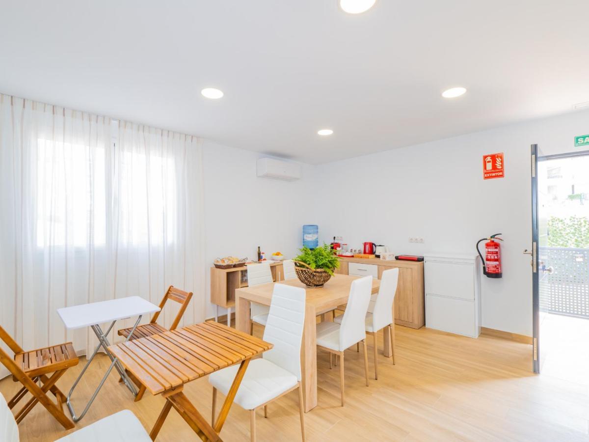 Cubo'S Hostal William'S Sunny 5 With Breakfast Torre de Benagalbon Bagian luar foto