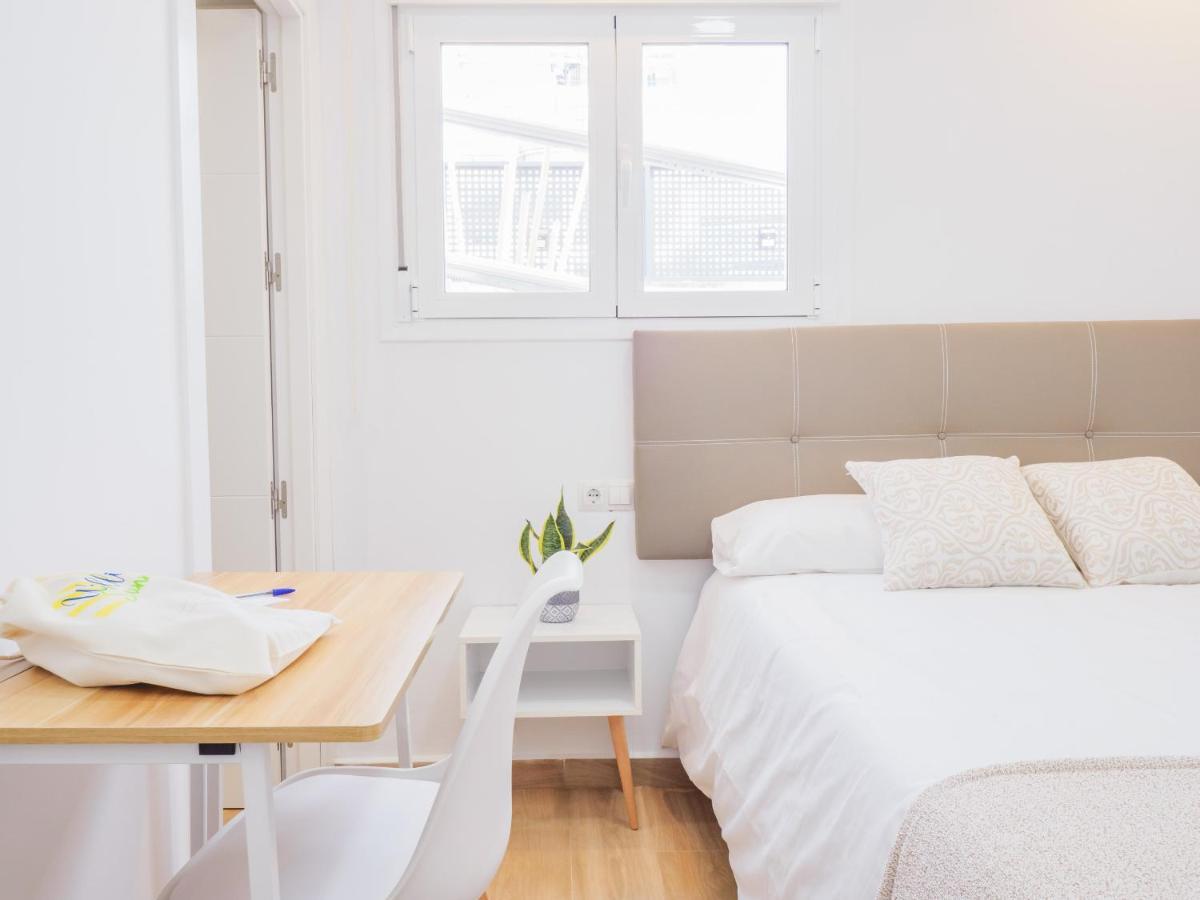 Cubo'S Hostal William'S Sunny 5 With Breakfast Torre de Benagalbon Bagian luar foto