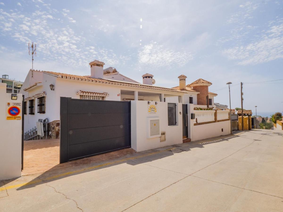 Cubo'S Hostal William'S Sunny 5 With Breakfast Torre de Benagalbon Bagian luar foto