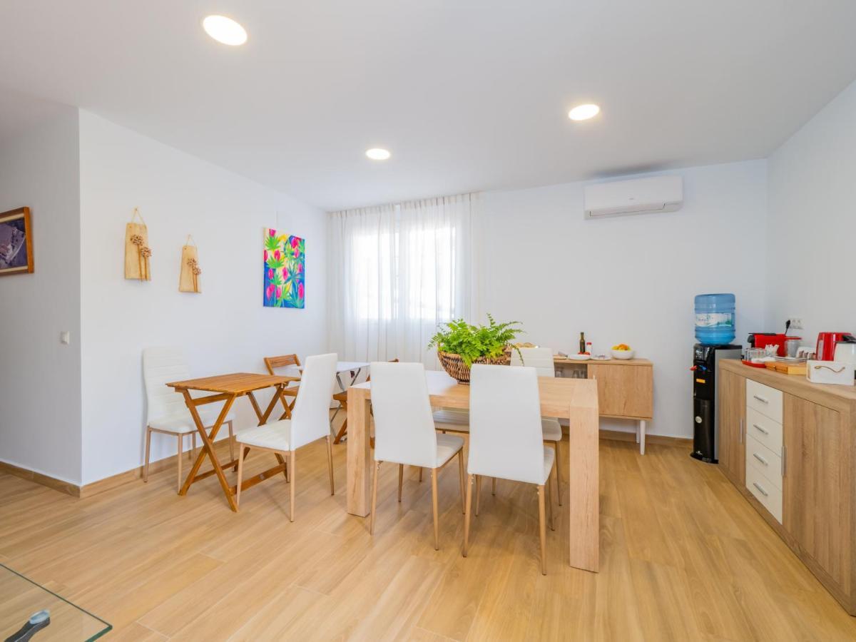 Cubo'S Hostal William'S Sunny 5 With Breakfast Torre de Benagalbon Bagian luar foto